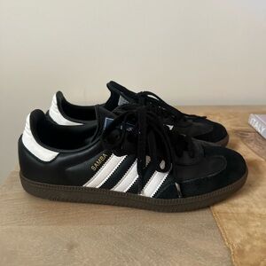 adidas black sambas